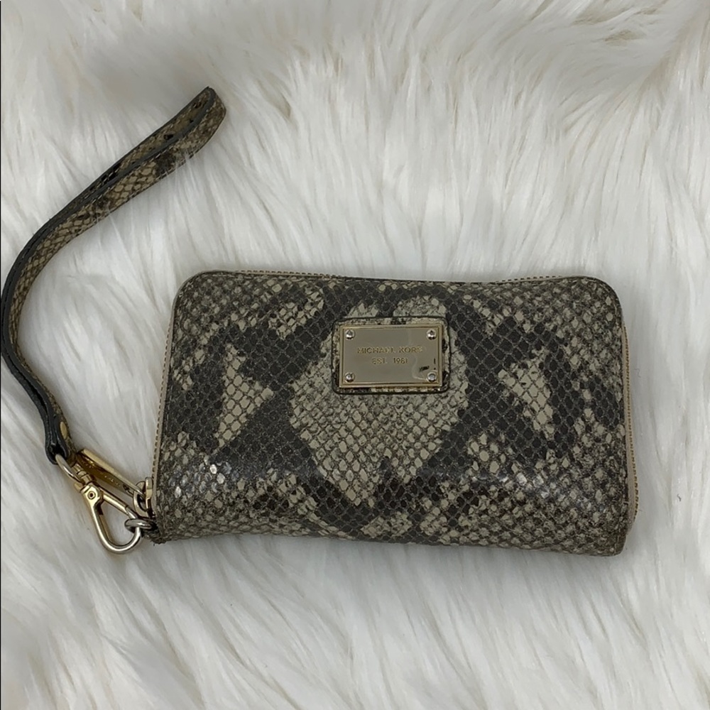 Michael Kors Wallet Wristlet Zip Around Snakeskin